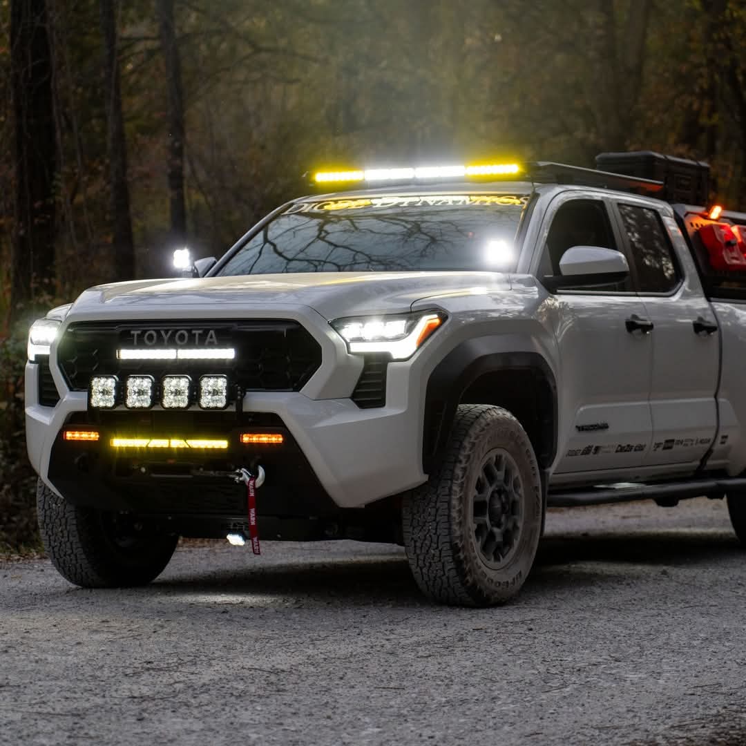SS6 LED Fog Light Kit for 2024 Tacoma