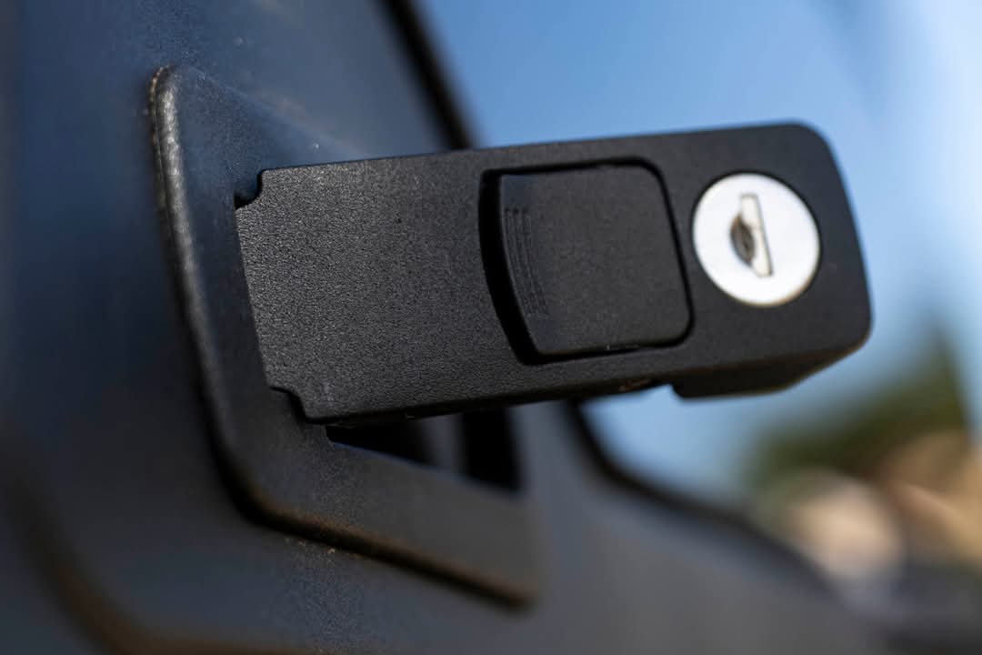 Jeep Gladiator Alu-Cab Contour Canopy w/ Windows